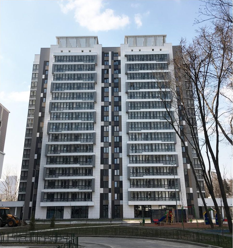 Дом со стороны двора